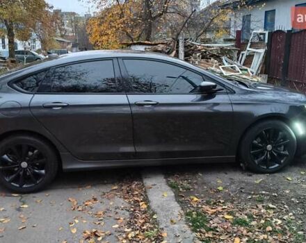 Серый Крайслер 200, объемом двигателя 3.6 л и пробегом 206 тыс. км за 12000 $, фото 1 на Automoto.ua