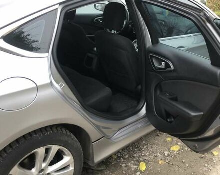 Сірий Крайслер 200, об'ємом двигуна 2.36 л та пробігом 261 тис. км за 8600 $, фото 10 на Automoto.ua