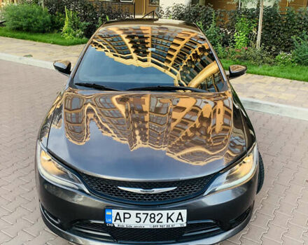 Серый Крайслер 200, объемом двигателя 2.36 л и пробегом 111 тыс. км за 10200 $, фото 17 на Automoto.ua