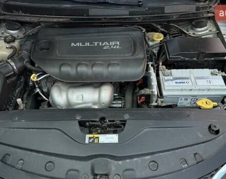 Крайслер 200 2015 у Кропивницькому (Кіровограді) на Automoto.ua Сірий Крайслер 200, об'ємом двигуна 2.36 л та пробігом 200 тис. км за 9300 $, фото 8 на Automoto.ua