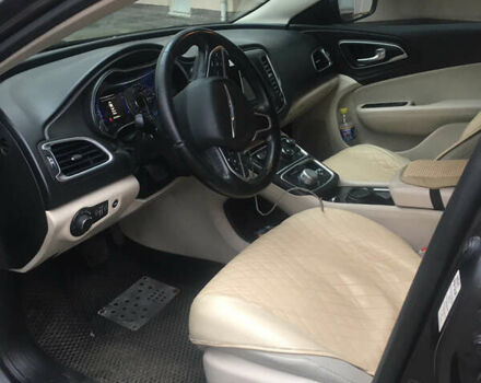 Серый Крайслер 200, объемом двигателя 2.4 л и пробегом 207 тыс. км за 6500 $, фото 5 на Automoto.ua