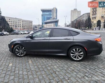 Серый Крайслер 200, объемом двигателя 2.36 л и пробегом 198 тыс. км за 8000 $, фото 5 на Automoto.ua