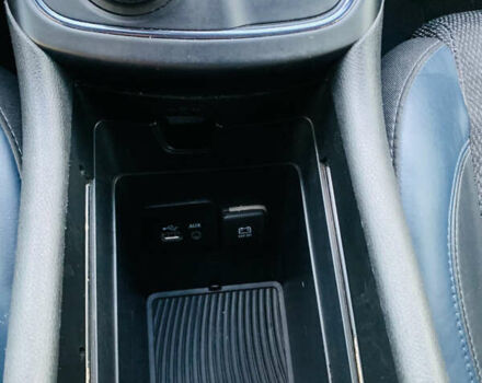 Серый Крайслер 200, объемом двигателя 2.36 л и пробегом 111 тыс. км за 10200 $, фото 56 на Automoto.ua