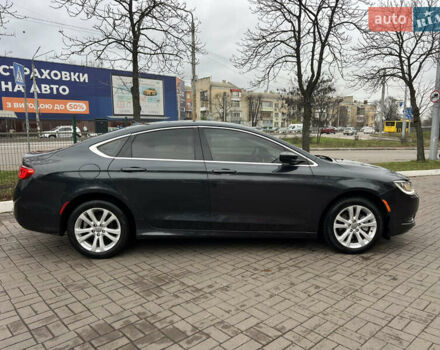 Серый Крайслер 200, объемом двигателя 2.36 л и пробегом 200 тыс. км за 10900 $, фото 6 на Automoto.ua