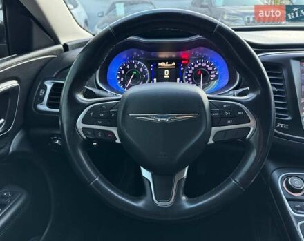 Сірий Крайслер 200, об'ємом двигуна 2.4 л та пробігом 145 тис. км за 10640 $, фото 29 на Automoto.ua