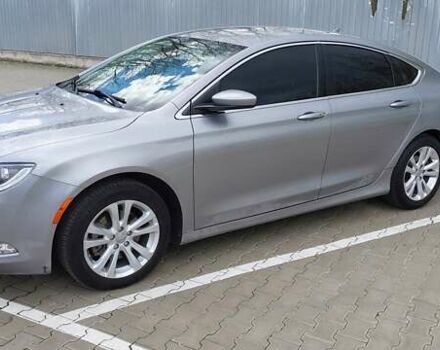 Серый Крайслер 200, объемом двигателя 2.36 л и пробегом 157 тыс. км за 9900 $, фото 21 на Automoto.ua