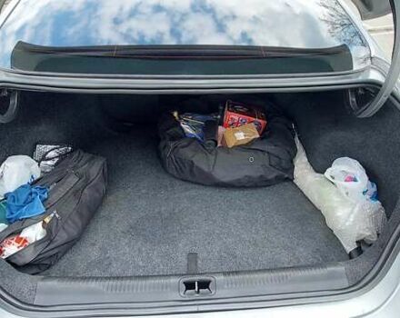 Серый Крайслер 200, объемом двигателя 2.36 л и пробегом 157 тыс. км за 9900 $, фото 7 на Automoto.ua