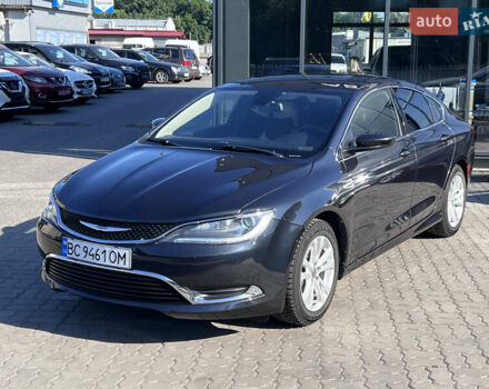 Серый Крайслер 200, объемом двигателя 2.36 л и пробегом 85 тыс. км за 12800 $, фото 4 на Automoto.ua