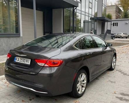 Крайслер 200 2016 у Києві на Automoto.ua Сірий Крайслер 200, об'ємом двигуна 2.36 л та пробігом 187 тис. км за 7800 $, фото 6 на Automoto.ua