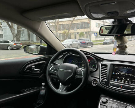 Сірий Крайслер 200, об'ємом двигуна 2.4 л та пробігом 188 тис. км за 10499 $, фото 27 на Automoto.ua