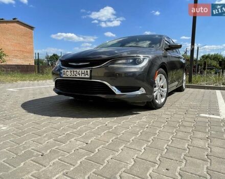 Серый Крайслер 200, объемом двигателя 2.4 л и пробегом 143 тыс. км за 12200 $, фото 1 на Automoto.ua