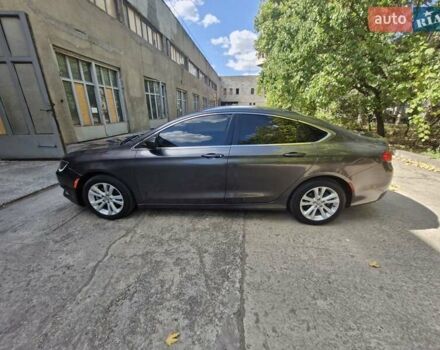 Серый Крайслер 200, объемом двигателя 2.36 л и пробегом 170 тыс. км за 11200 $, фото 9 на Automoto.ua