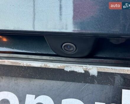 Сірий Крайслер 200, об'ємом двигуна 2.4 л та пробігом 145 тис. км за 10640 $, фото 7 на Automoto.ua