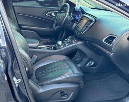 Серый Крайслер 200, объемом двигателя 2.4 л и пробегом 145 тыс. км за 10640 $, фото 24 на Automoto.ua