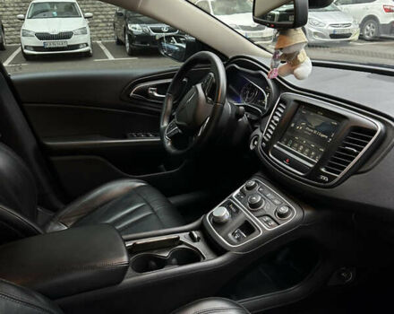 Сірий Крайслер 200, об'ємом двигуна 2.4 л та пробігом 188 тис. км за 10499 $, фото 19 на Automoto.ua