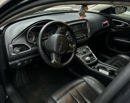 Сірий Крайслер 200, об'ємом двигуна 2.4 л та пробігом 188 тис. км за 10499 $, фото 20 на Automoto.ua