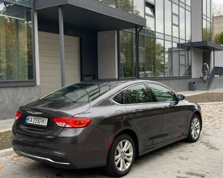 Крайслер 200 2016 у Києві на Automoto.ua Сірий Крайслер 200, об'ємом двигуна 2.36 л та пробігом 187 тис. км за 7800 $, фото 5 на Automoto.ua