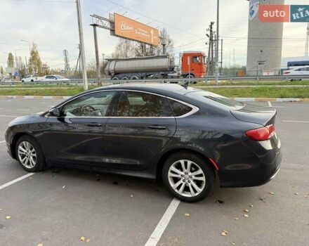 Сірий Крайслер 200, об'ємом двигуна 2.36 л та пробігом 175 тис. км за 8133 $, фото 3 на Automoto.ua