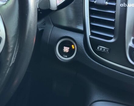 Серый Крайслер 200, объемом двигателя 2.4 л и пробегом 145 тыс. км за 10640 $, фото 32 на Automoto.ua