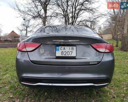 Сірий Крайслер 200, об'ємом двигуна 2.4 л та пробігом 173 тис. км за 9800 $, фото 4 на Automoto.ua