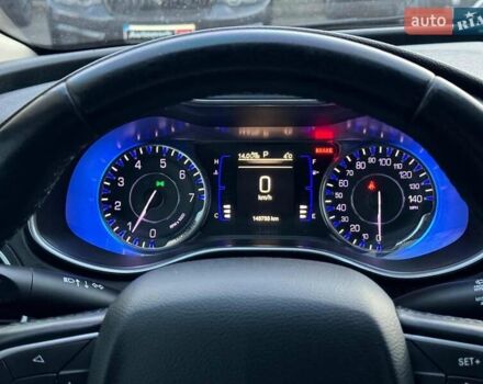 Сірий Крайслер 200, об'ємом двигуна 2.4 л та пробігом 145 тис. км за 10640 $, фото 30 на Automoto.ua