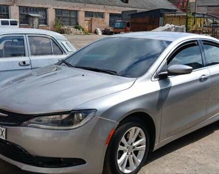 Сірий Крайслер 200, об'ємом двигуна 2.36 л та пробігом 65 тис. км за 11000 $, фото 1 на Automoto.ua