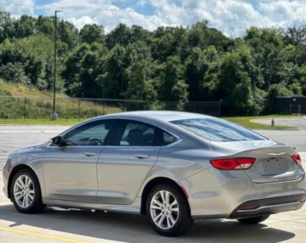 Серый Крайслер 200, объемом двигателя 2.4 л и пробегом 77 тыс. км за 9350 $, фото 5 на Automoto.ua