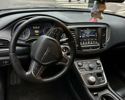 Сірий Крайслер 200, об'ємом двигуна 2.4 л та пробігом 188 тис. км за 10499 $, фото 22 на Automoto.ua