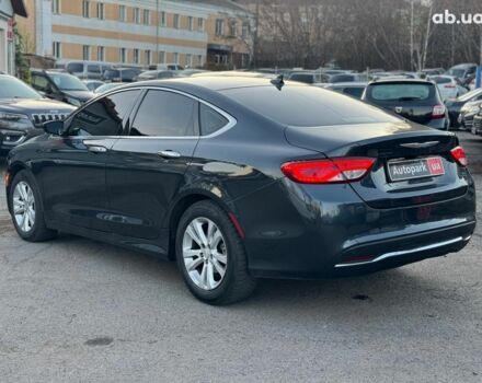 Серый Крайслер 200, объемом двигателя 2.4 л и пробегом 145 тыс. км за 10640 $, фото 8 на Automoto.ua