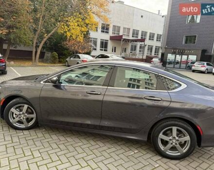 Сірий Крайслер 200, об'ємом двигуна 2.4 л та пробігом 109 тис. км за 11500 $, фото 17 на Automoto.ua