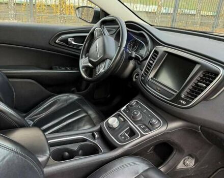 Сірий Крайслер 200, об'ємом двигуна 2.36 л та пробігом 175 тис. км за 8133 $, фото 8 на Automoto.ua