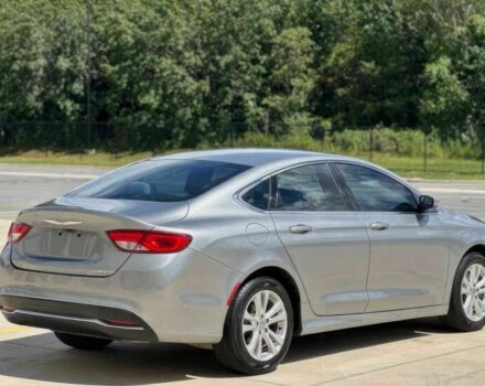 Серый Крайслер 200, объемом двигателя 2.4 л и пробегом 77 тыс. км за 9350 $, фото 7 на Automoto.ua