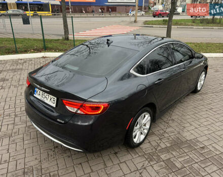 Серый Крайслер 200, объемом двигателя 2.36 л и пробегом 200 тыс. км за 10900 $, фото 7 на Automoto.ua