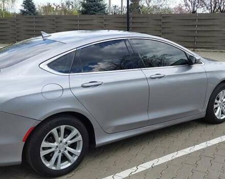 Серый Крайслер 200, объемом двигателя 2.36 л и пробегом 157 тыс. км за 9900 $, фото 17 на Automoto.ua