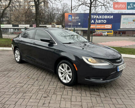 Серый Крайслер 200, объемом двигателя 2.36 л и пробегом 200 тыс. км за 10900 $, фото 1 на Automoto.ua