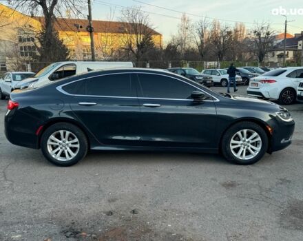 Серый Крайслер 200, объемом двигателя 2.4 л и пробегом 145 тыс. км за 10640 $, фото 4 на Automoto.ua