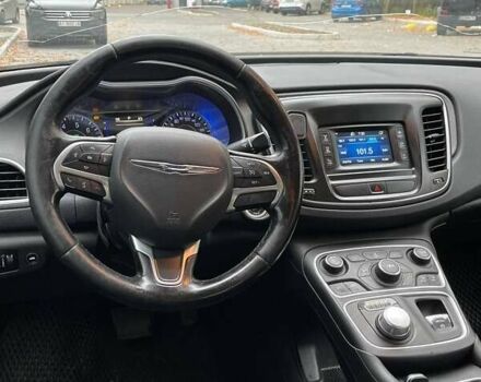 Серый Крайслер 200, объемом двигателя 2.4 л и пробегом 243 тыс. км за 6999 $, фото 2 на Automoto.ua