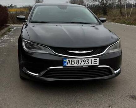 Серый Крайслер 200, объемом двигателя 2.36 л и пробегом 78 тыс. км за 10200 $, фото 2 на Automoto.ua