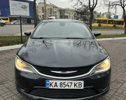 Серый Крайслер 200, объемом двигателя 2.36 л и пробегом 200 тыс. км за 10900 $, фото 11 на Automoto.ua