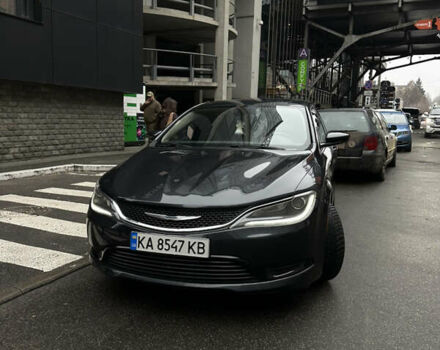 Сірий Крайслер 200, об'ємом двигуна 2.4 л та пробігом 188 тис. км за 10499 $, фото 6 на Automoto.ua