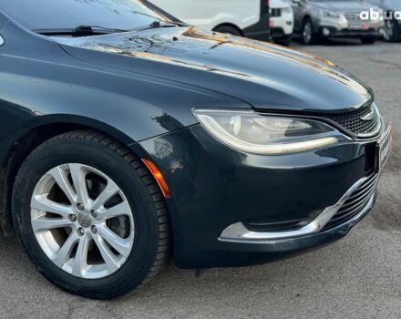 Серый Крайслер 200, объемом двигателя 2.4 л и пробегом 145 тыс. км за 10640 $, фото 3 на Automoto.ua