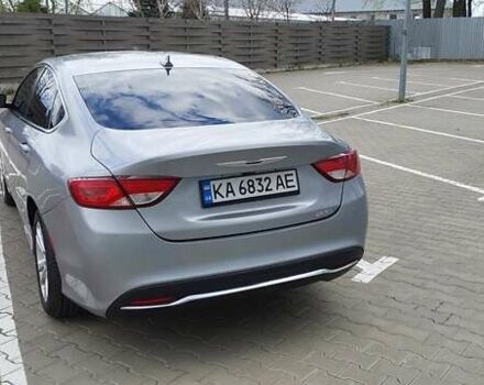 Серый Крайслер 200, объемом двигателя 2.36 л и пробегом 157 тыс. км за 9900 $, фото 16 на Automoto.ua