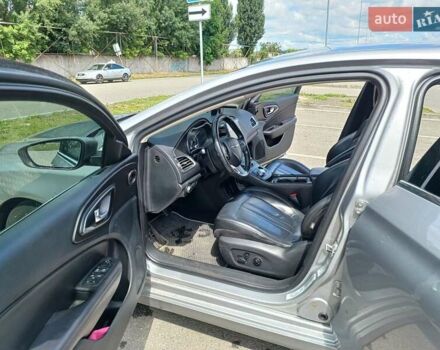 Крайслер 200 2016 в Киеве на Automoto.ua Серый Крайслер 200, объемом двигателя 2.36 л и пробегом 248 тыс. км за 10500 $, фото 9 на Automoto.ua