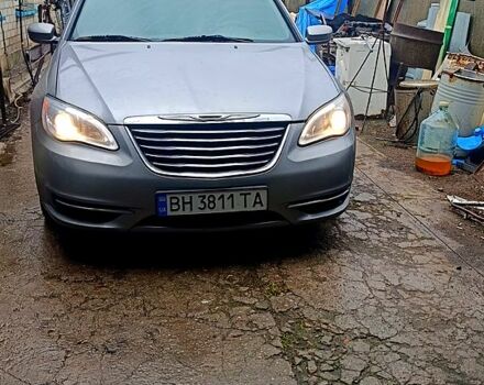 Сірий Крайслер 200, об'ємом двигуна 2.4 л та пробігом 12600 тис. км за 7700 $, фото 1 на Automoto.ua