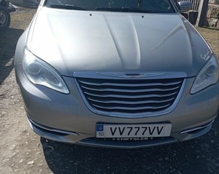 Сірий Крайслер 200, об'ємом двигуна 2.4 л та пробігом 140 тис. км за 6400 $, фото 1 на Automoto.ua