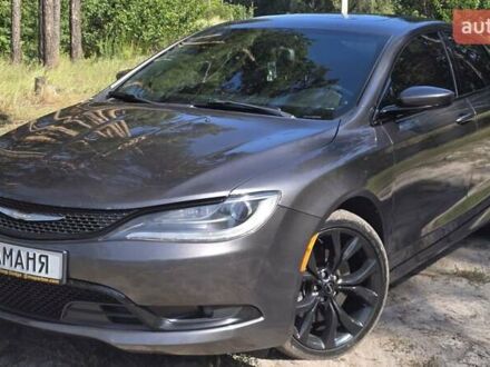 Серый Крайслер 200, объемом двигателя 2.4 л и пробегом 195 тыс. км за 10900 $, фото 1 на Automoto.ua