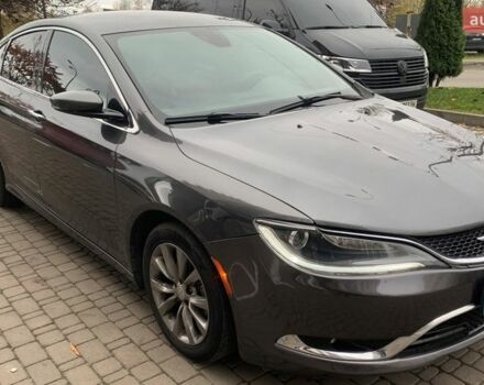 Сірий Крайслер 200, об'ємом двигуна 2.36 л та пробігом 181 тис. км за 10500 $, фото 1 на Automoto.ua