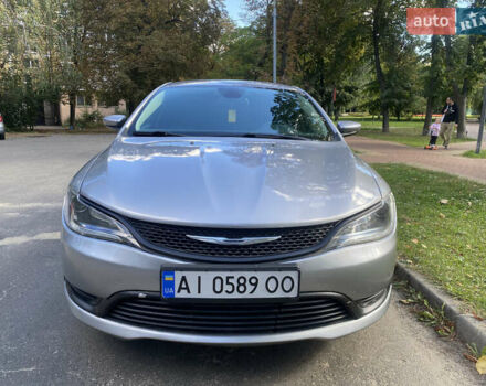 Сірий Крайслер 200, об'ємом двигуна 2.36 л та пробігом 224 тис. км за 8900 $, фото 1 на Automoto.ua