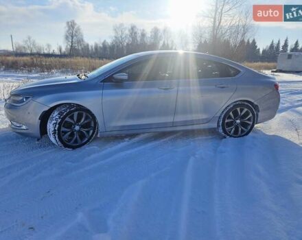 Серый Крайслер 200, объемом двигателя 3.6 л и пробегом 181 тыс. км за 12300 $, фото 1 на Automoto.ua