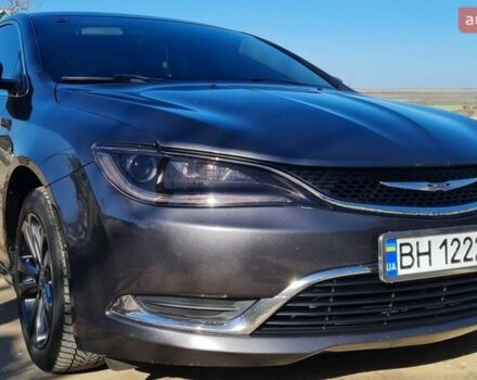 Серый Крайслер 200, объемом двигателя 2.36 л и пробегом 205 тыс. км за 9300 $, фото 1 на Automoto.ua